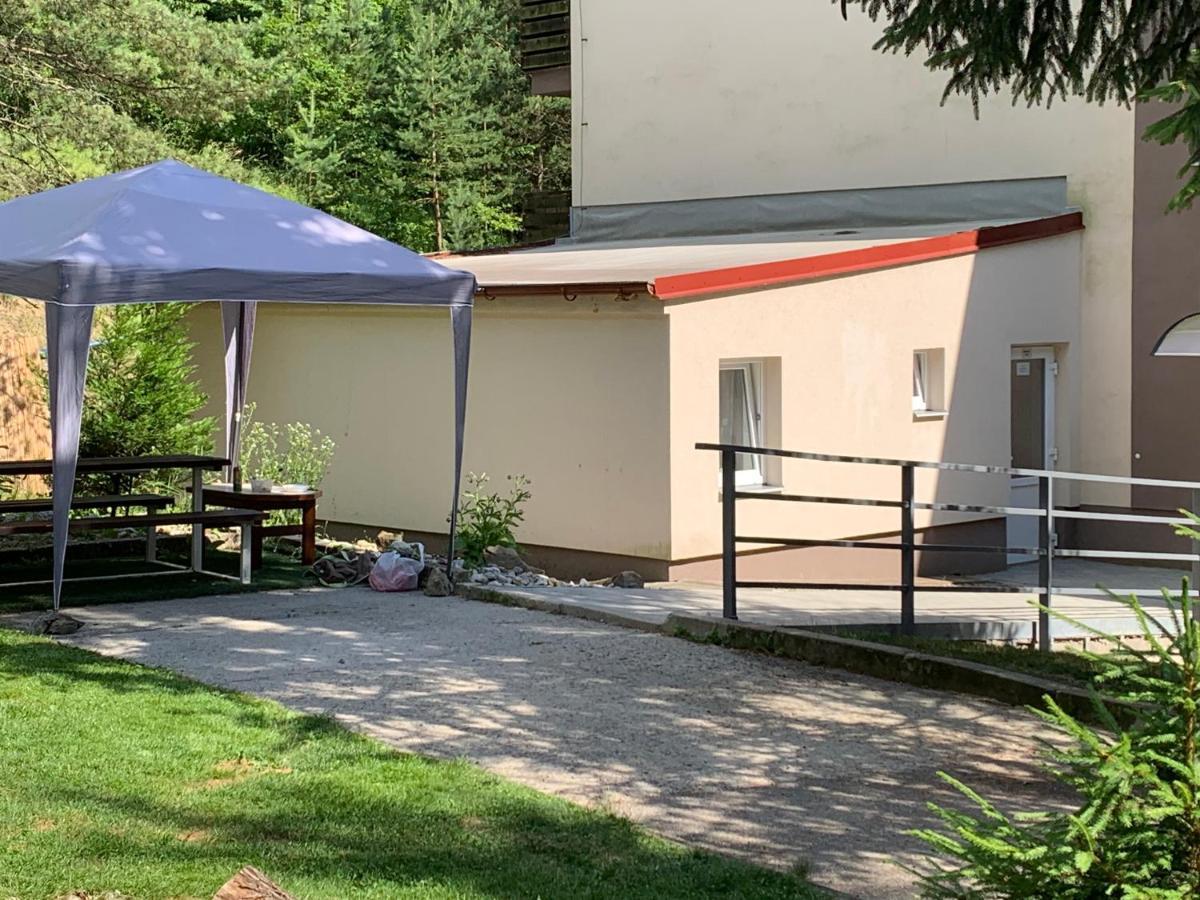 Vsemina Apartman Luzkovice Exterior foto